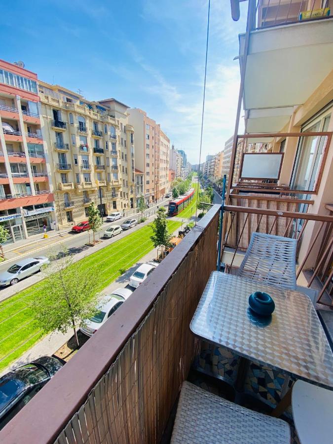 Magnifique Appartement 60M2 ,3 Pieces , Equipee,Tres Lumineux, 2 Minutes A Pied De La Plage Nice Dış mekan fotoğraf