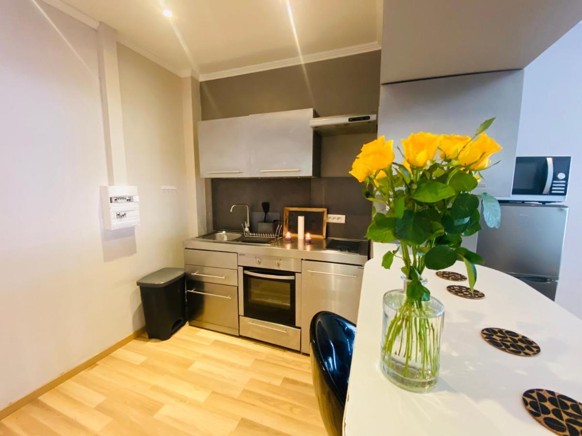 Magnifique Appartement 60M2 ,3 Pieces , Equipee,Tres Lumineux, 2 Minutes A Pied De La Plage Nice Dış mekan fotoğraf